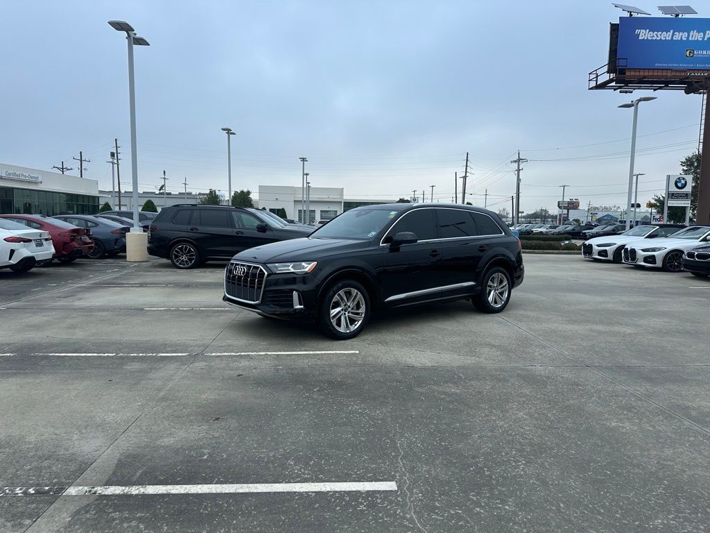 2022 Audi Q7 Premium Plus's photo