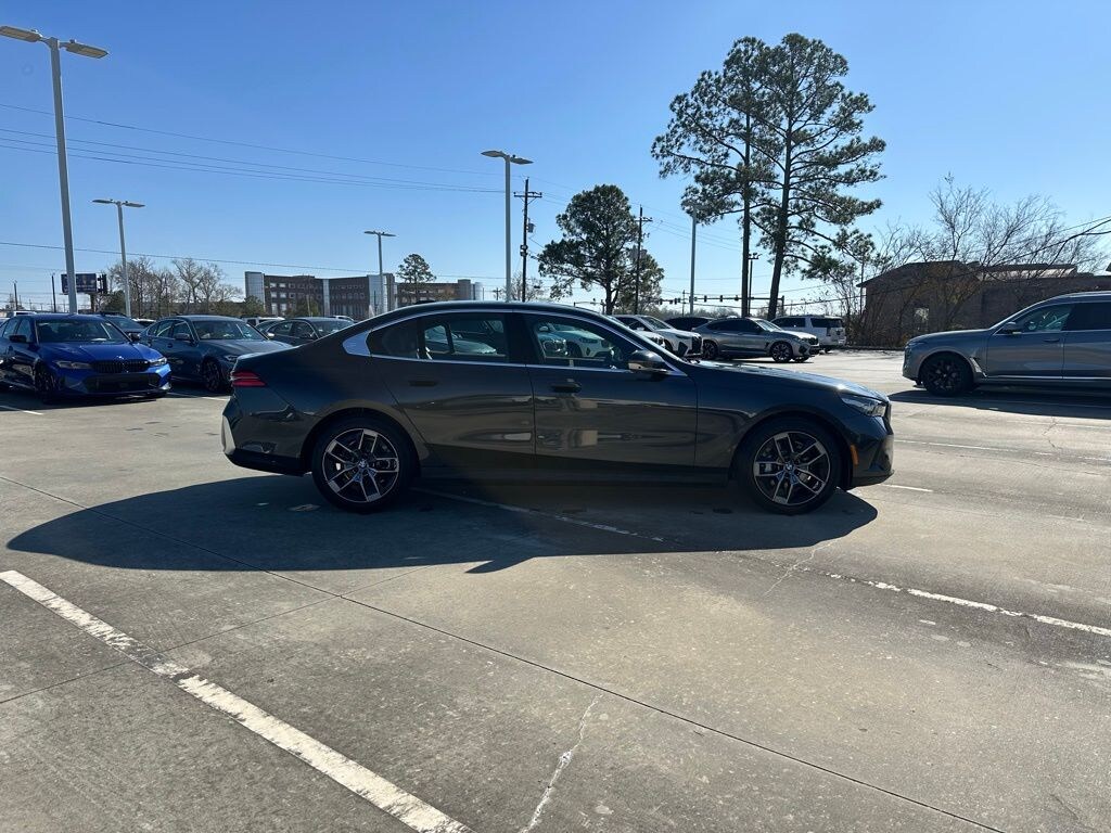 New 2026 BMW 530i Sedan