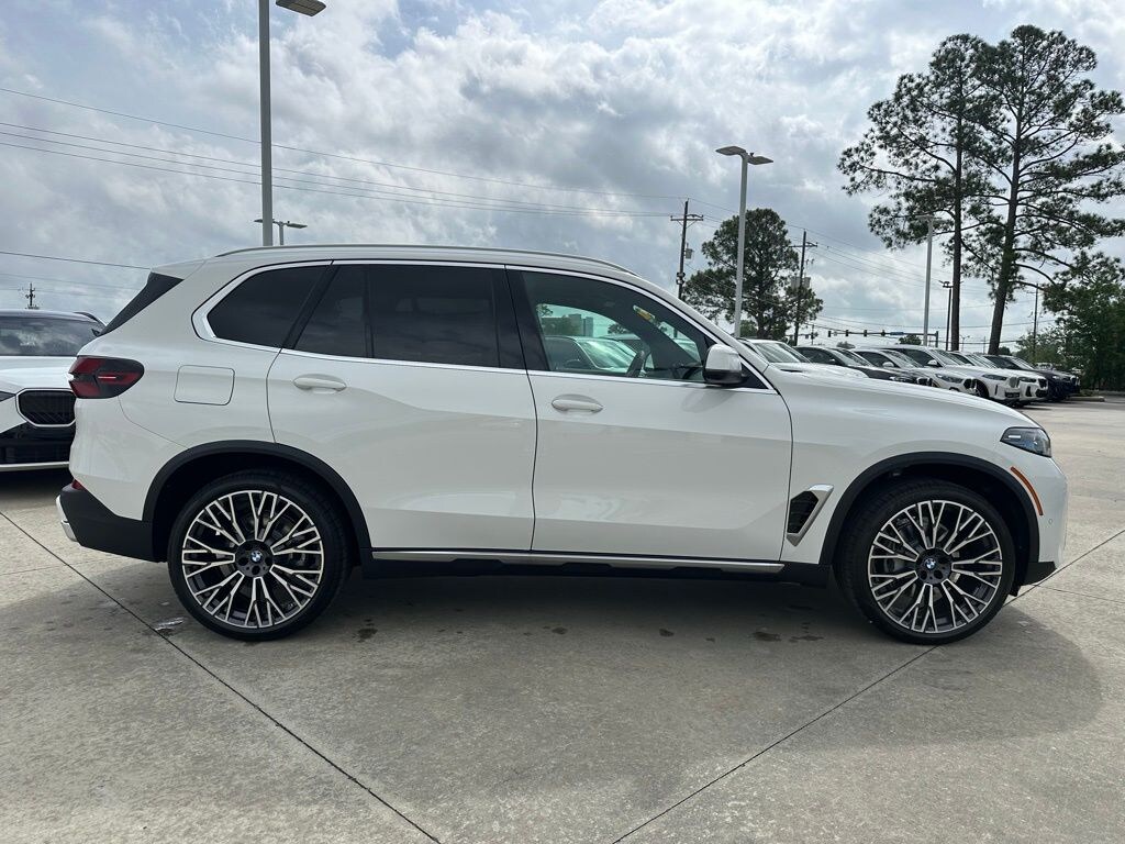 New 2026 BMW X5 sDrive40i SUV