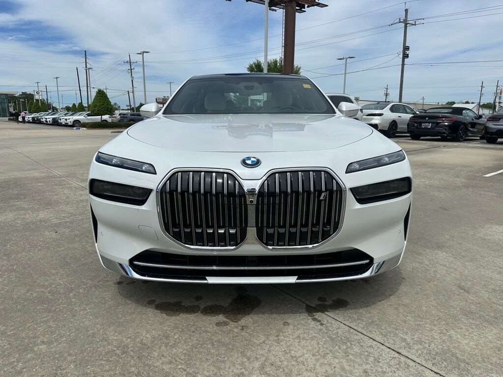 New 2026 BMW i7 xDrive60 Sedan