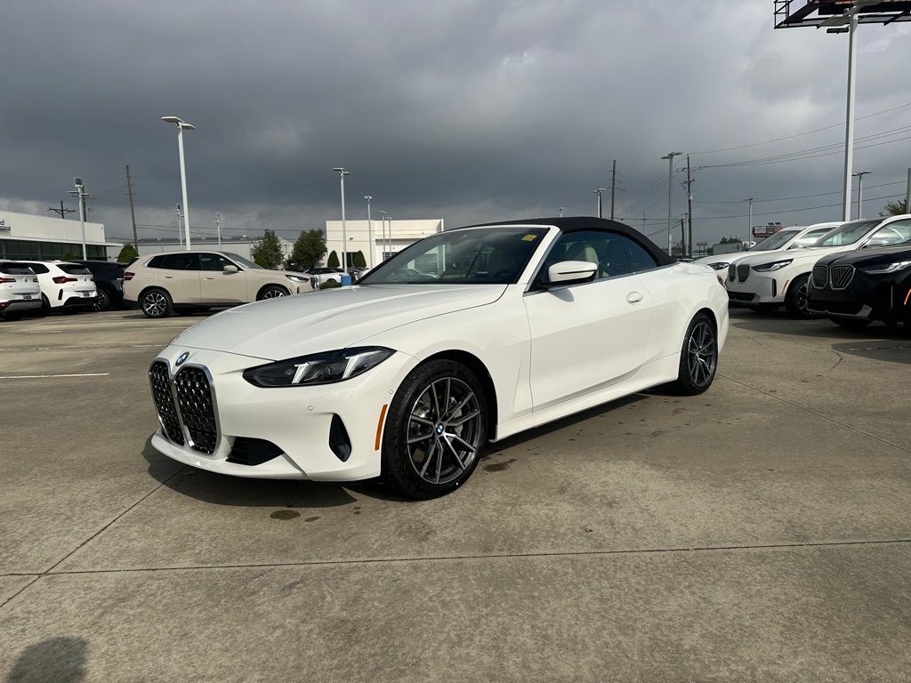 2026 BMW 4 Series 430i Convertible's photo