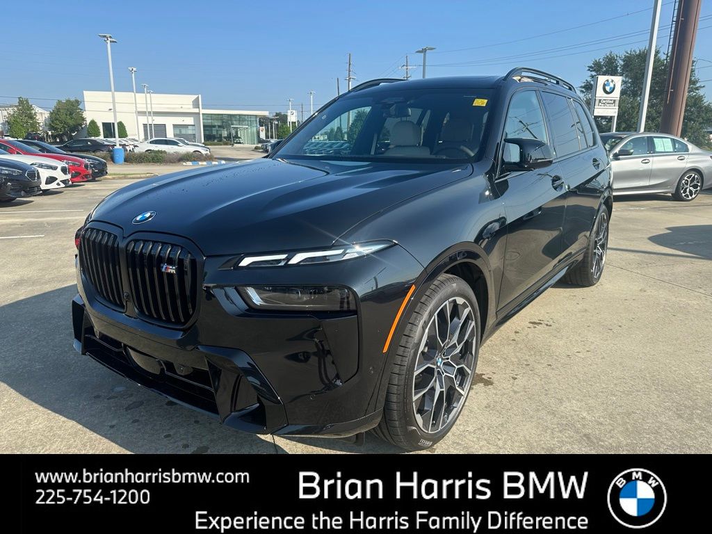 2026 BMW X7 M60i's photo