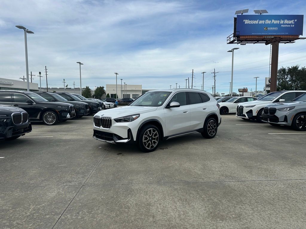 2023 BMW X1 28i's photo