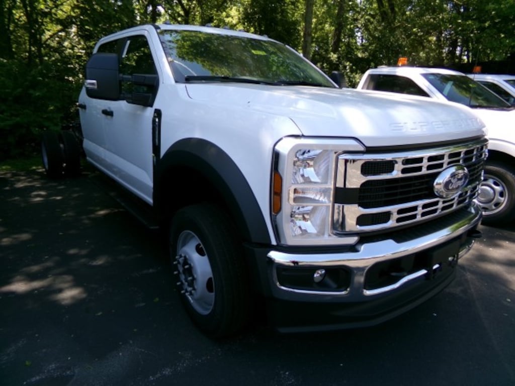 New 2026 Ford F-450 Landscape Dump Body XL CrewCab 4x4 Truck Crew Cab