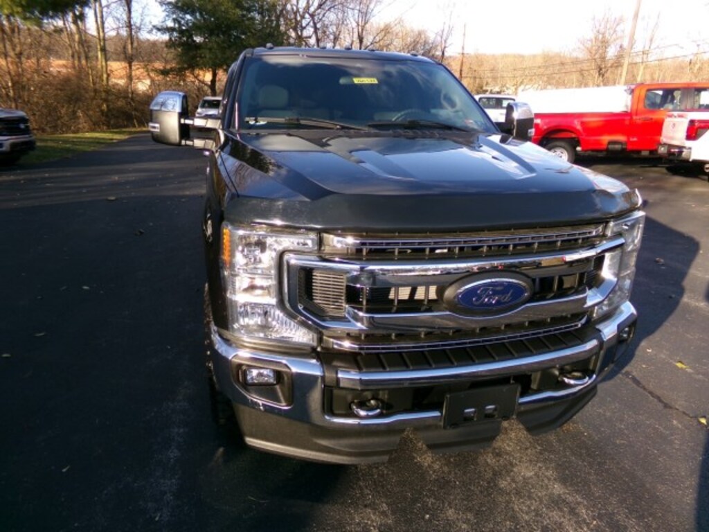 Used 2022 Ford F-250 XLT CrewCab 4x4 Pickup Truck