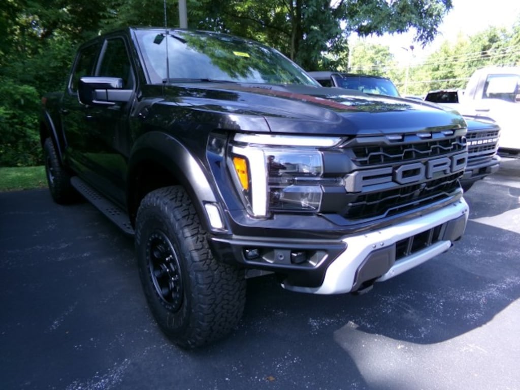 New 2026 Ford F-150 Raptor 37 CrewCab 4x4 Truck SuperCrew Cab