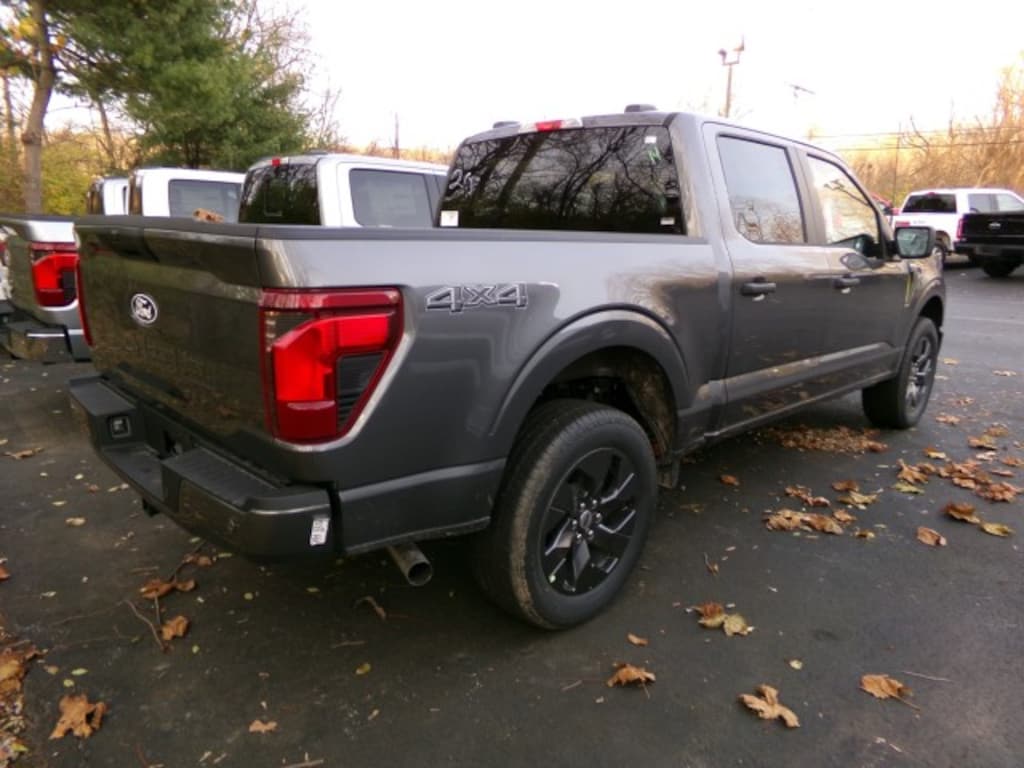 New 2025 Ford F-150 STX CrewCab 4x4 DEMONSTRATOR Truck SuperCrew Cab