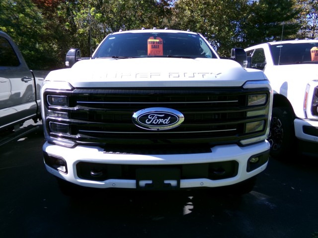 New 2027 Ford F-250 Platinum CrewCab 4x4 Truck Crew Cab