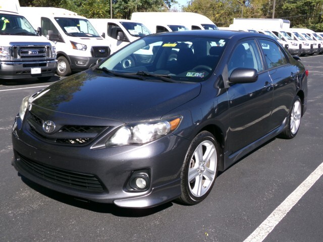 2013 Toyota Corolla S photo 4