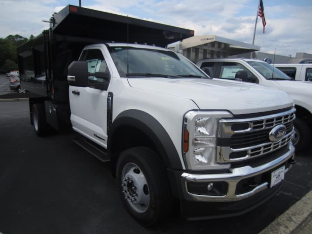 New 2025 Ford F-550 Landscape Dump Body XL RegularCab 4x4 Truck Regular Cab