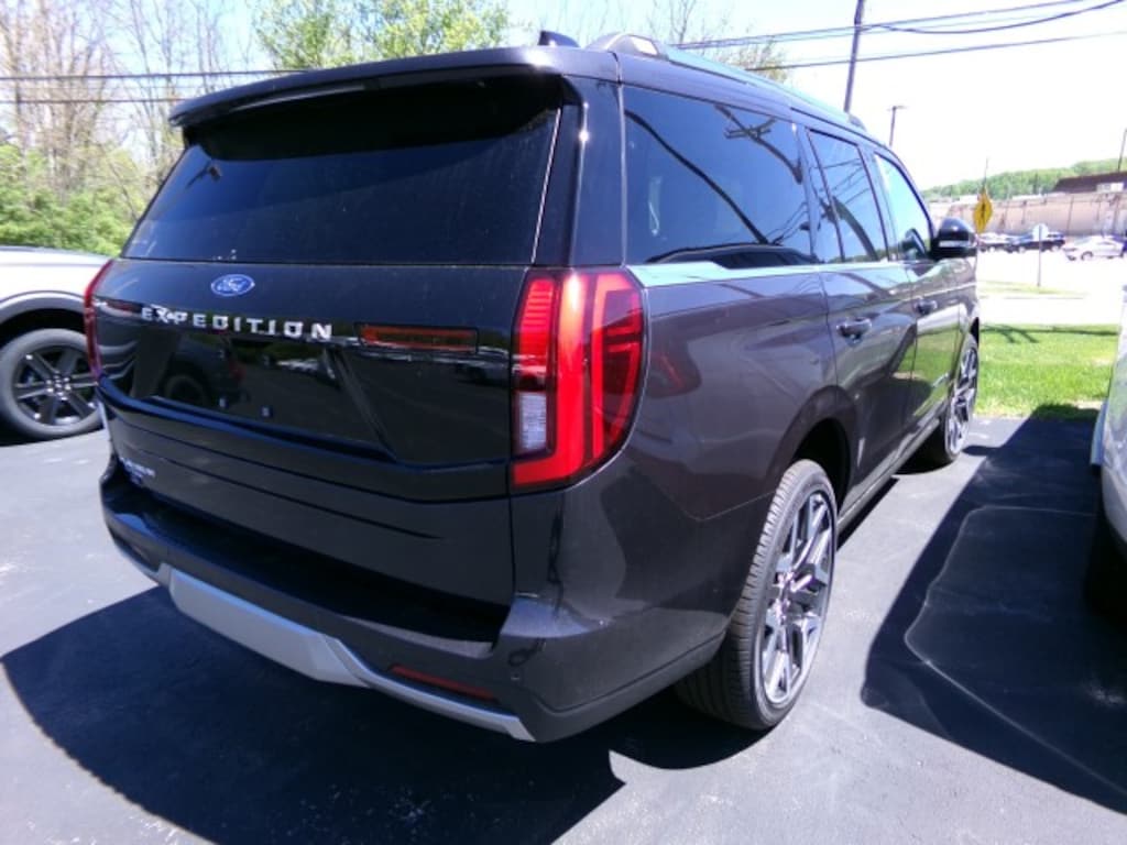 New 2026 Ford Expedition Platinum 4x4 SUV