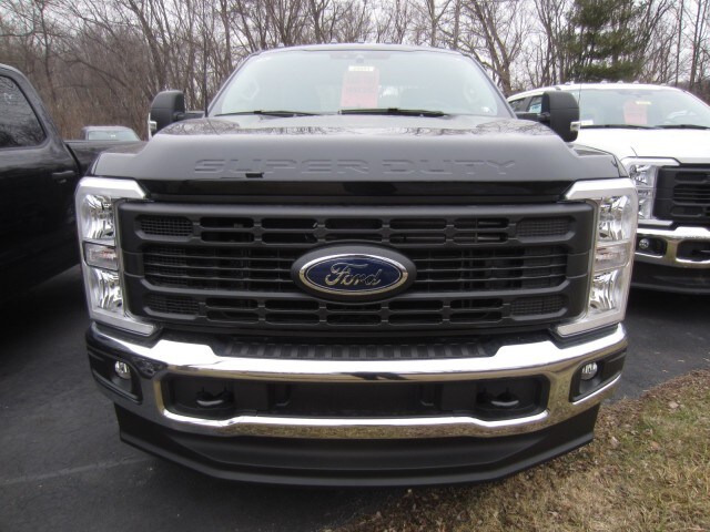 2025 Ford F-250 XL photo 2