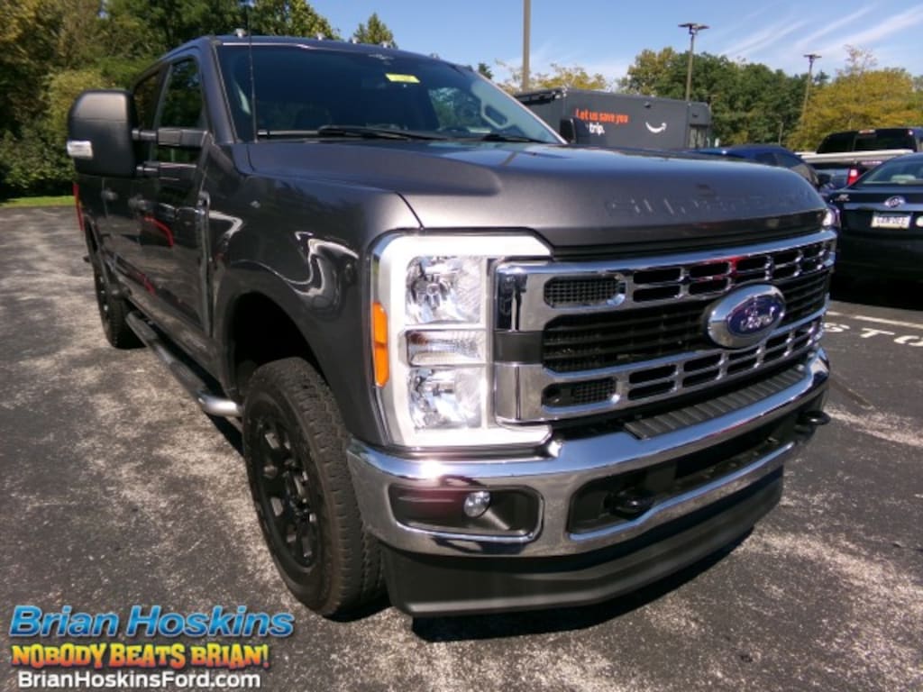 Used 2023 Ford F-250 XLT CrewCab 4x4 Pickup Truck