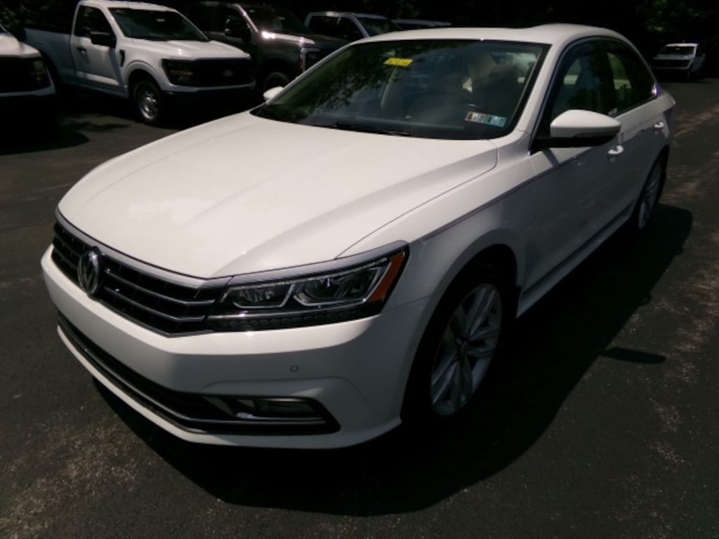 Used 2017 Volkswagen Passat 1.8T SEL Premium Sedan