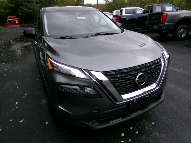 2021 Nissan Rogue S AWD photo 2