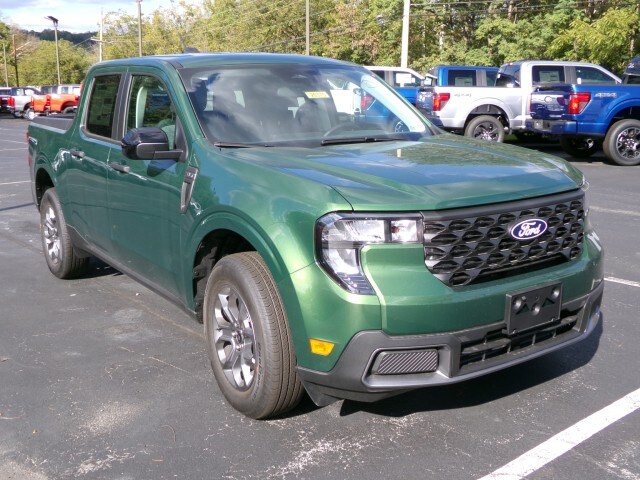 2025 Ford Maverick XLT photo 3