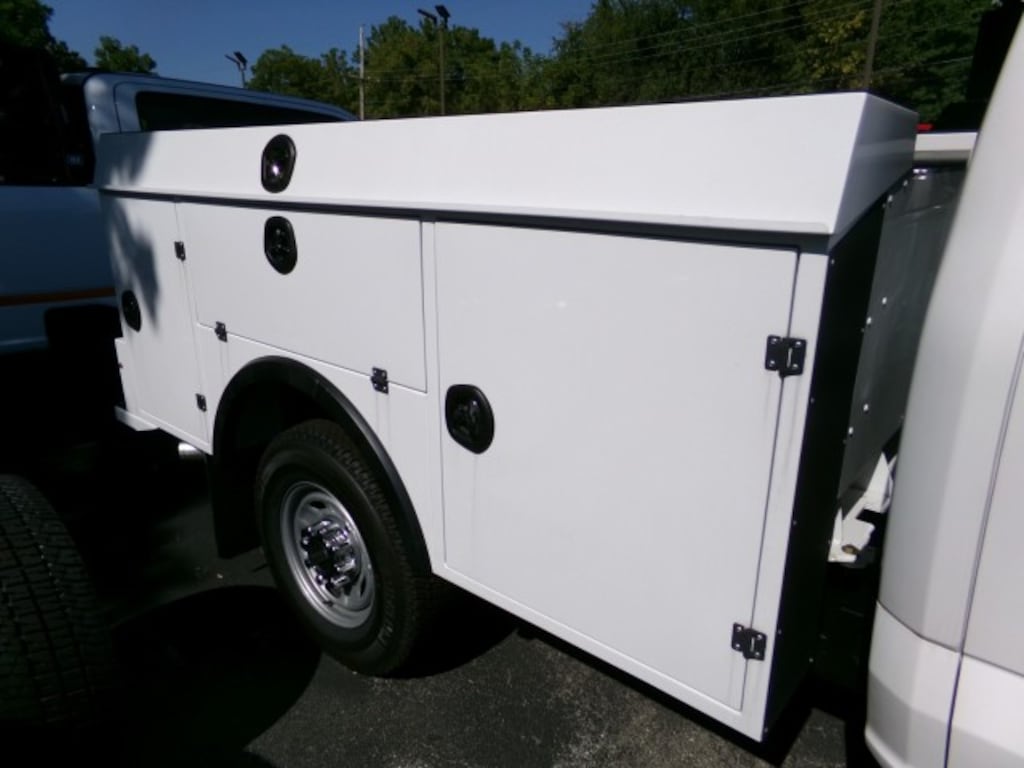 New 2025 Ford F-250 Utility Service Body XL SuperCab 4x4 Truck Super Cab
