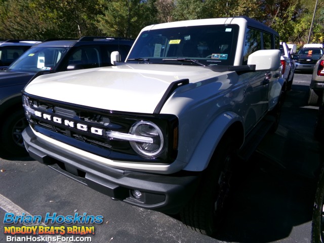 New 2026 Ford Bronco Outer Banks 4x4 SUV