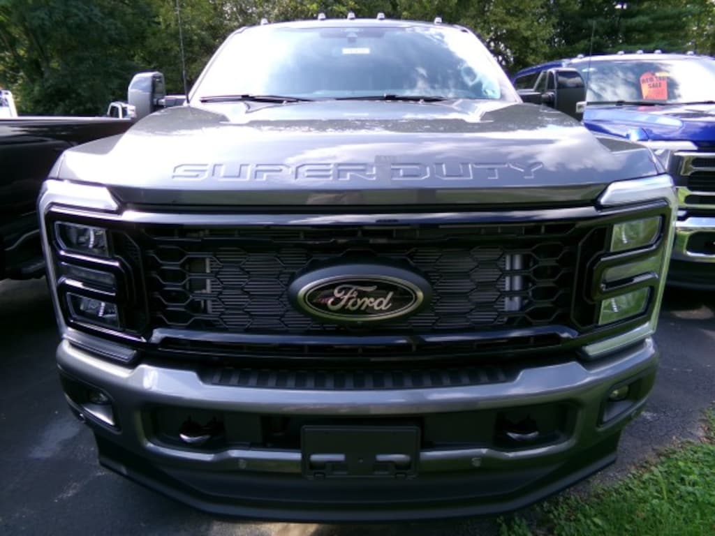 New 2026 Ford F-350 Lariat CrewCab 4x4 Truck Crew Cab