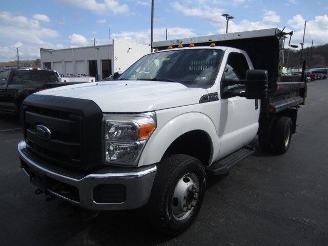 2016 Ford F-350 XL photo 4