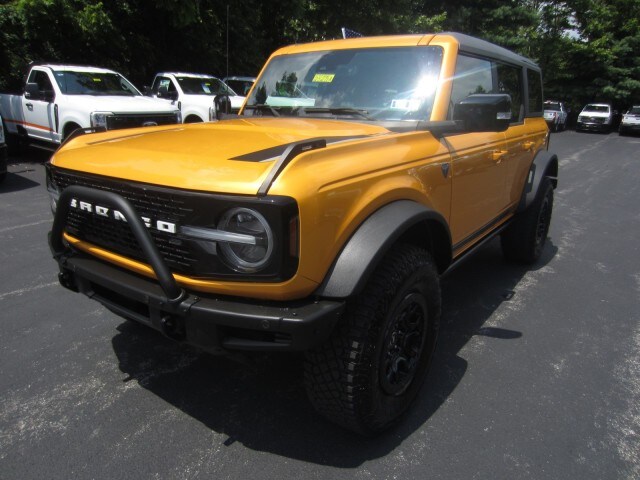 2021 Ford Bronco First Edition photo 4