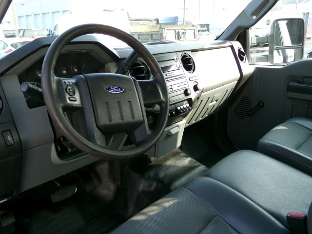 2014 Ford F-550 - Photo 13