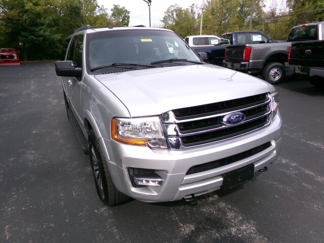 2016 Ford Expedition EL XLT photo 2
