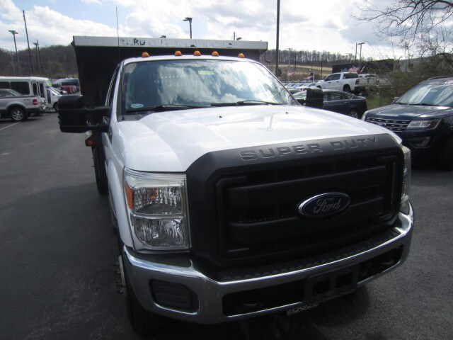2016 Ford F-350 XL photo 2