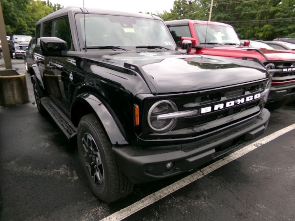 New 2026 Ford Bronco Outer Banks SUV