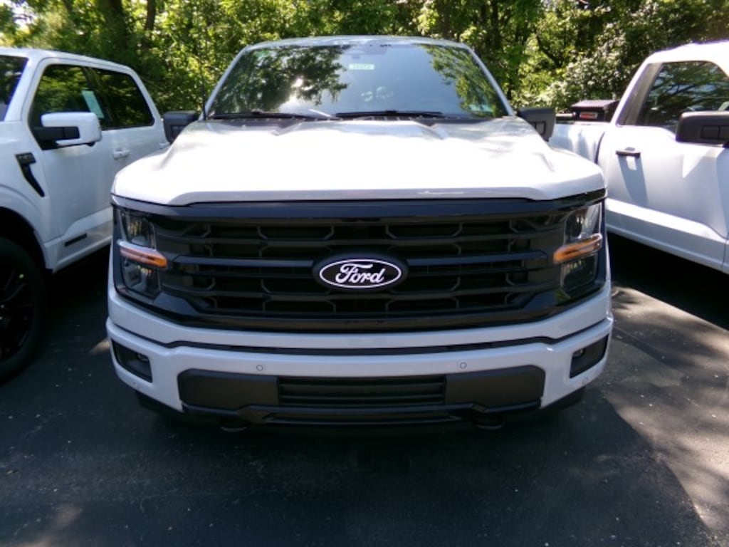 New 2026 Ford F-150 XLT CrewCab 4x4 DEMONSTRATOR Truck SuperCrew Cab