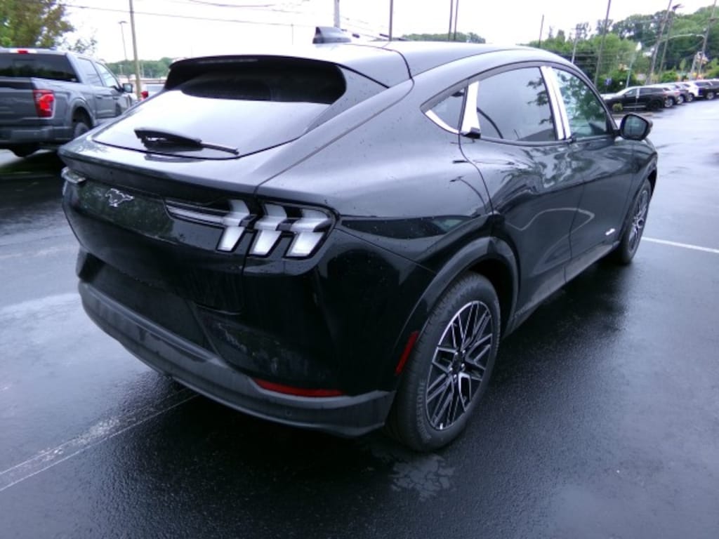 New 2026 Ford Mustang Mach-E Premium Extended Range AWD SUV
