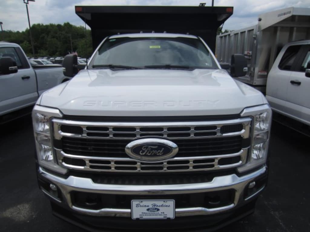 New 2025 Ford F-550 Landscape Dump Body XL RegularCab 4x4 Truck Regular Cab
