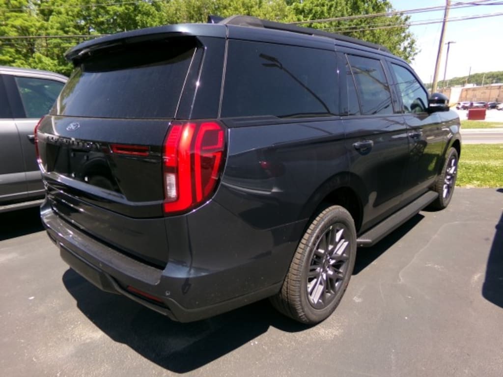 New 2026 Ford Expedition Platinum 4x4 SUV