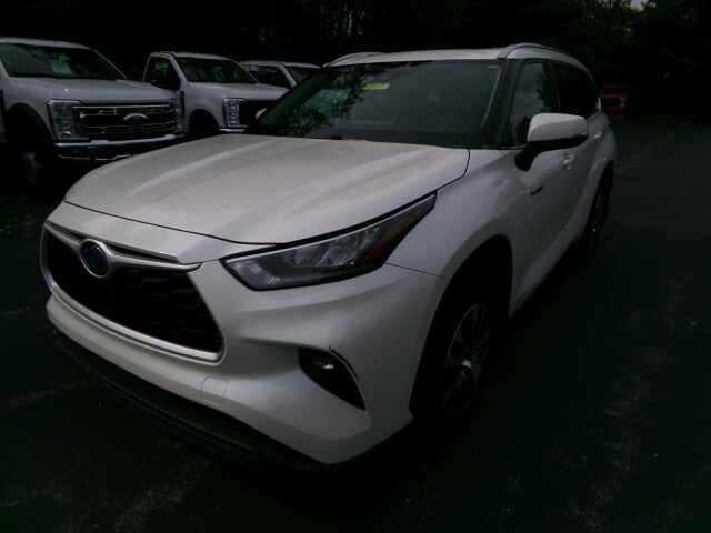 2020 Toyota Highlander Hybrid XLE photo 4