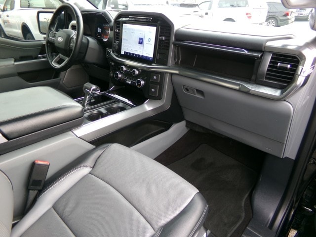 2022 Ford F-150 Lariat - Photo 12