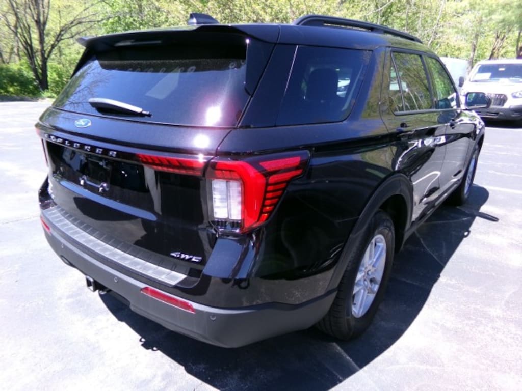 New 2026 Ford Explorer Active 4WD SUV