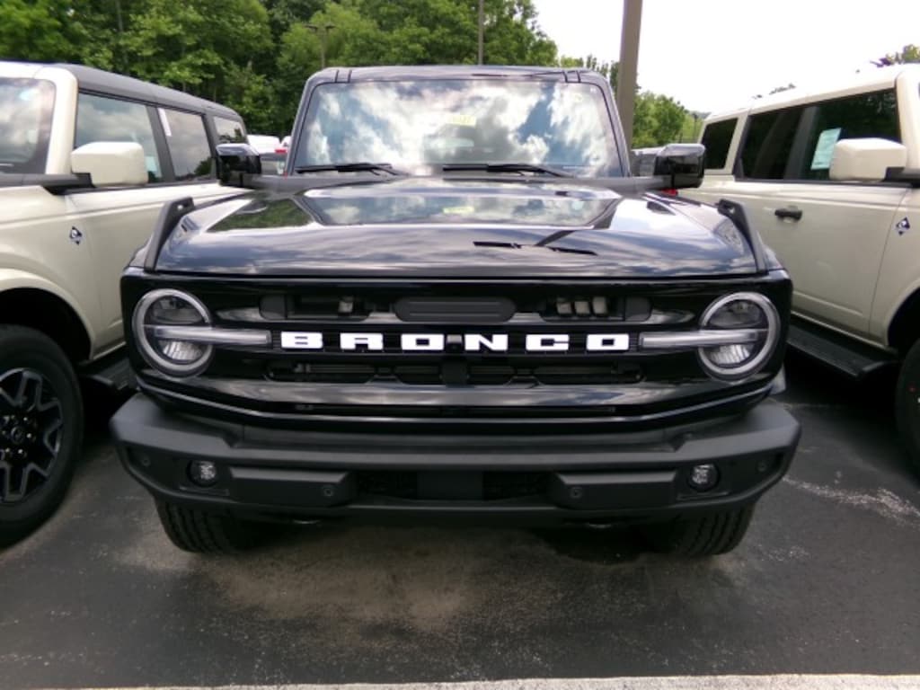 New 2026 Ford Bronco Outer Banks 4 Door 4x4 SUV
