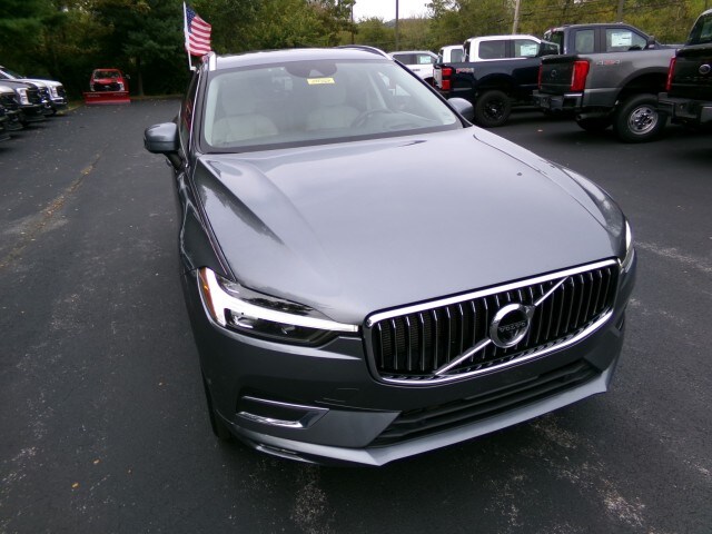 2021 Volvo XC60 Inscription photo 2