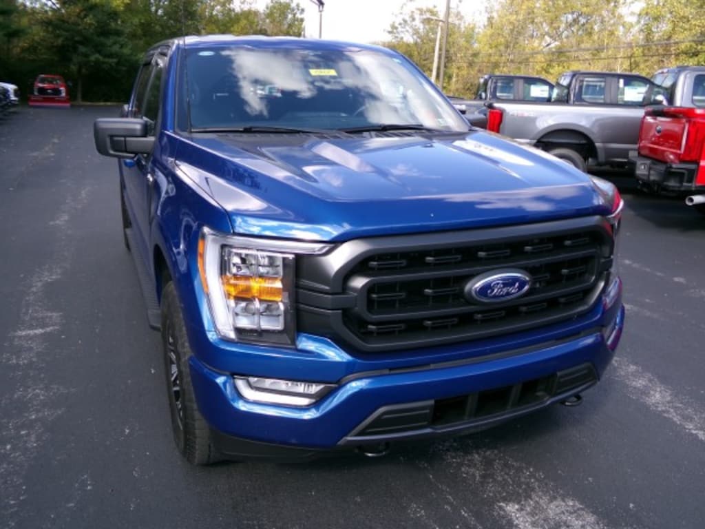 Used 2023 Ford F-150 XLT CrewCab 4x4 Pickup Truck