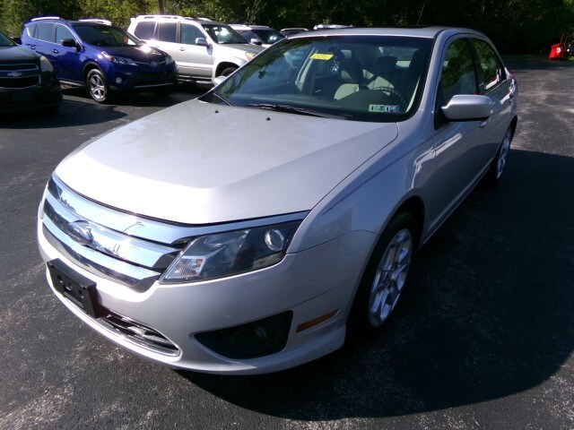 2010 Ford Fusion SE photo 4