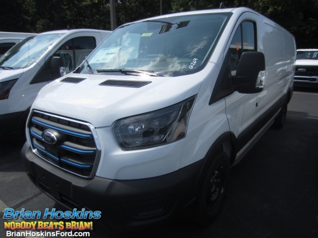 2025 Ford E-Transit Cargo Van Base's photo