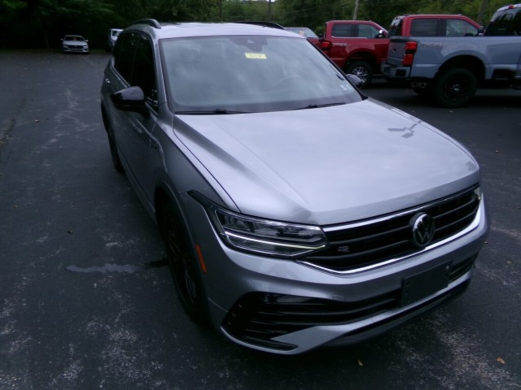 Used 2022 Volkswagen Tiguan SE R-Line Black AWD SUV