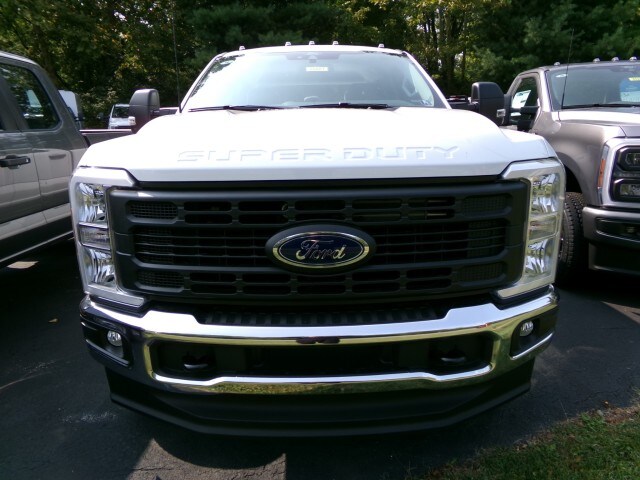 2026 Ford F-250 XL photo 2