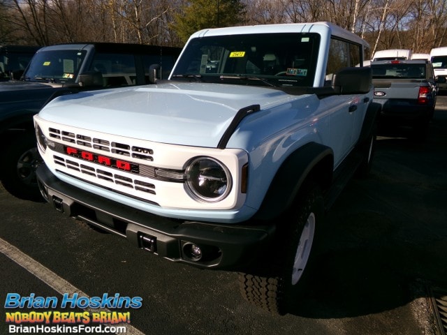 2025 Ford Bronco 4-Door Heritage Editon's photo