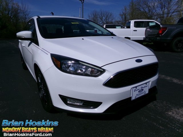 2018 Ford Focus Sedan SEL's photo