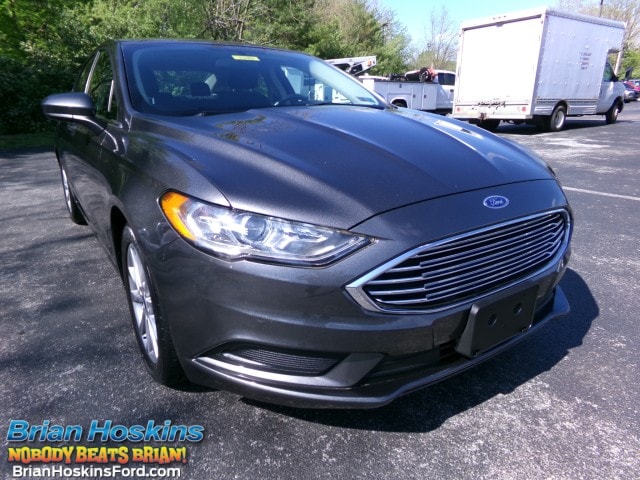 2017 Ford Fusion SE FWD's photo