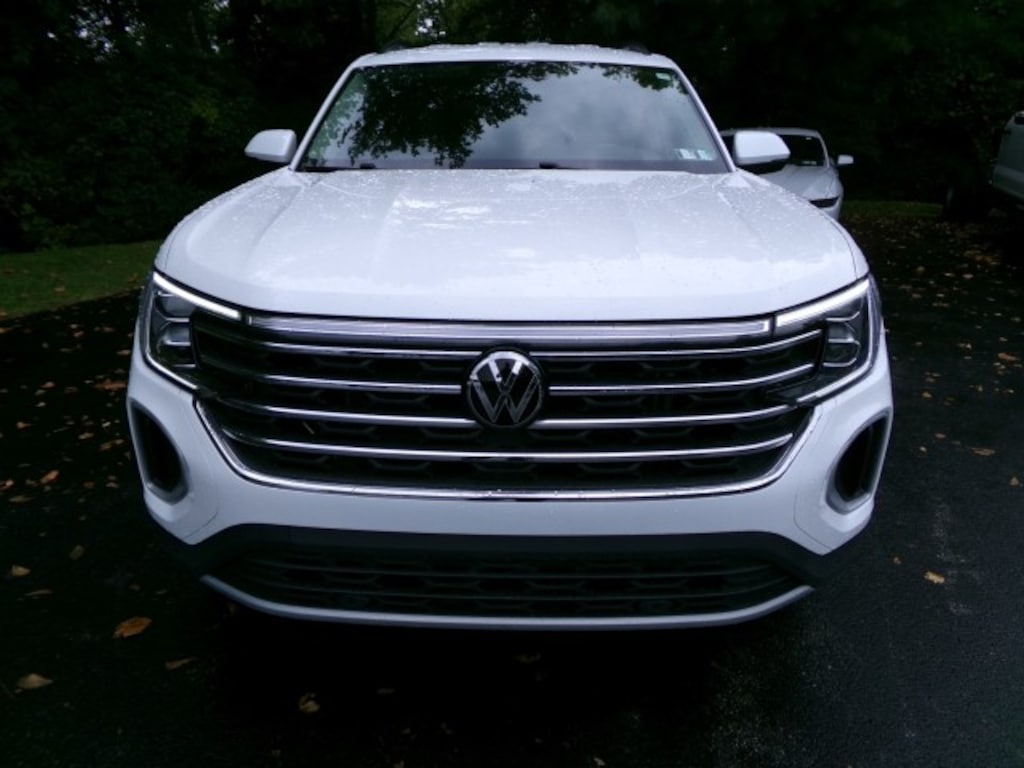 Used 2024 Volkswagen Atlas 2.0T SE w/Technology 4Motion AWD SUV