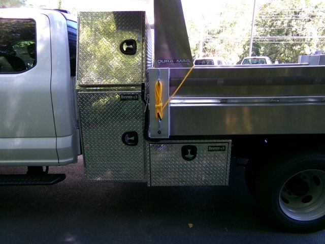 2025 Ford F-450 Super Duty Chassis Cab XL - Photo 7