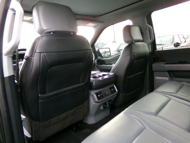 2022 Ford F-150 Lariat - Photo 16