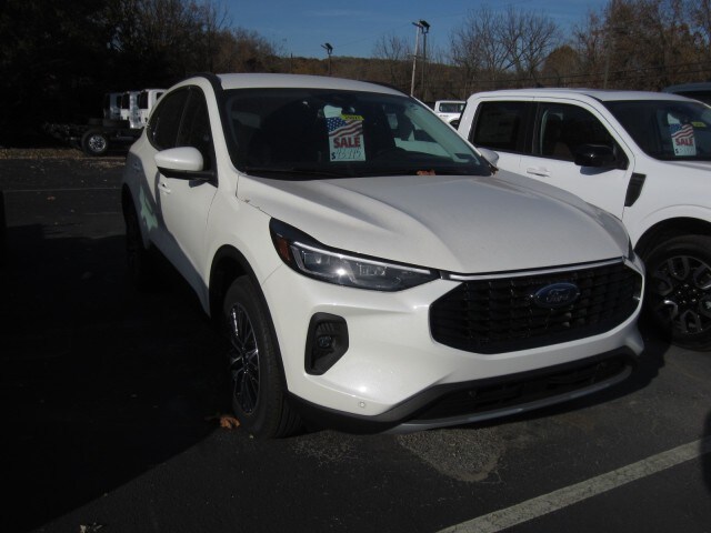 2025 Ford Escape Premium photo 3
